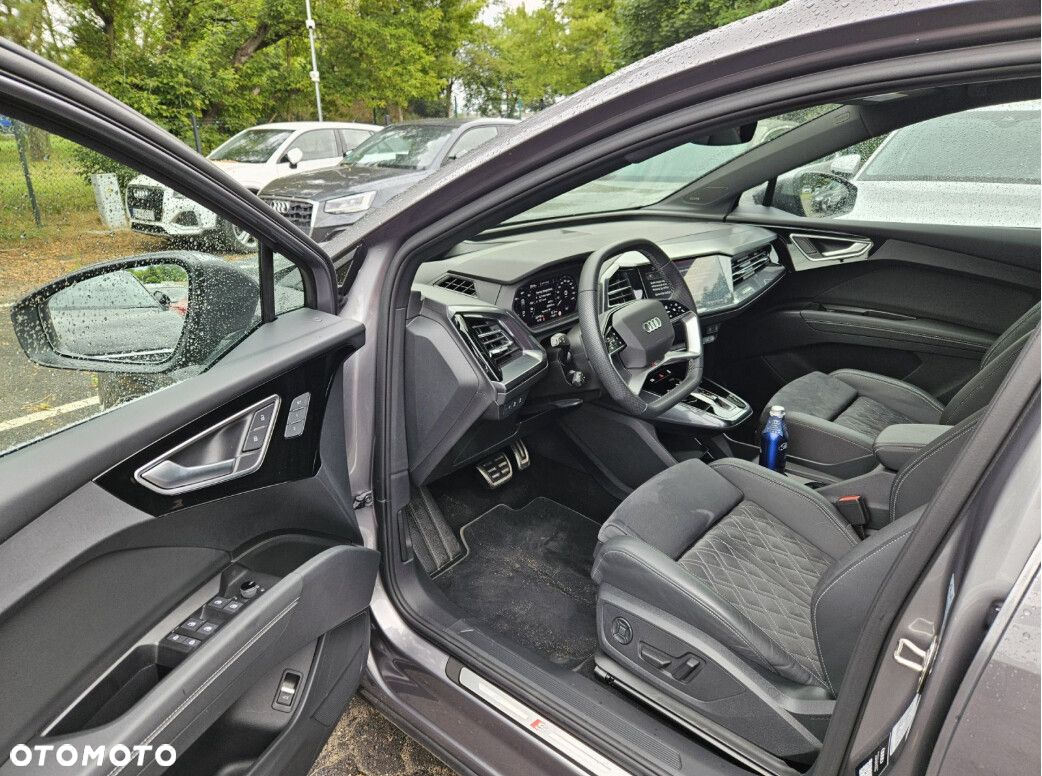 Audi Q4 e-tron - 8