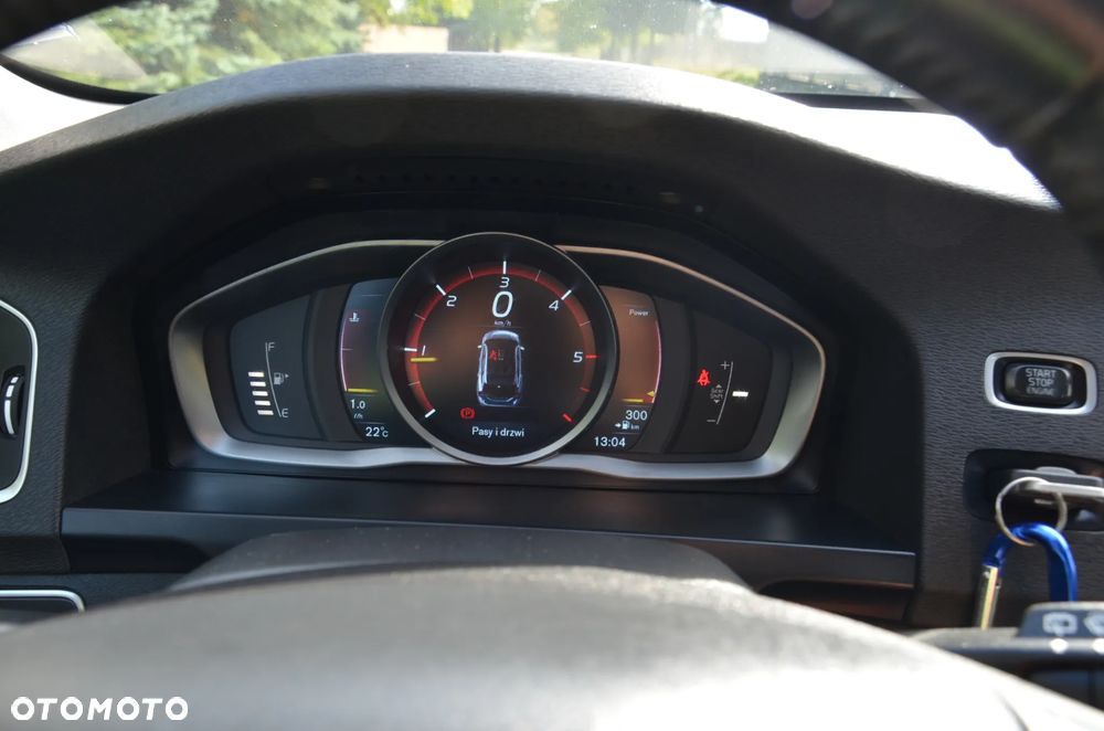 Volvo V60 D3 Drive-E Momentum - 30