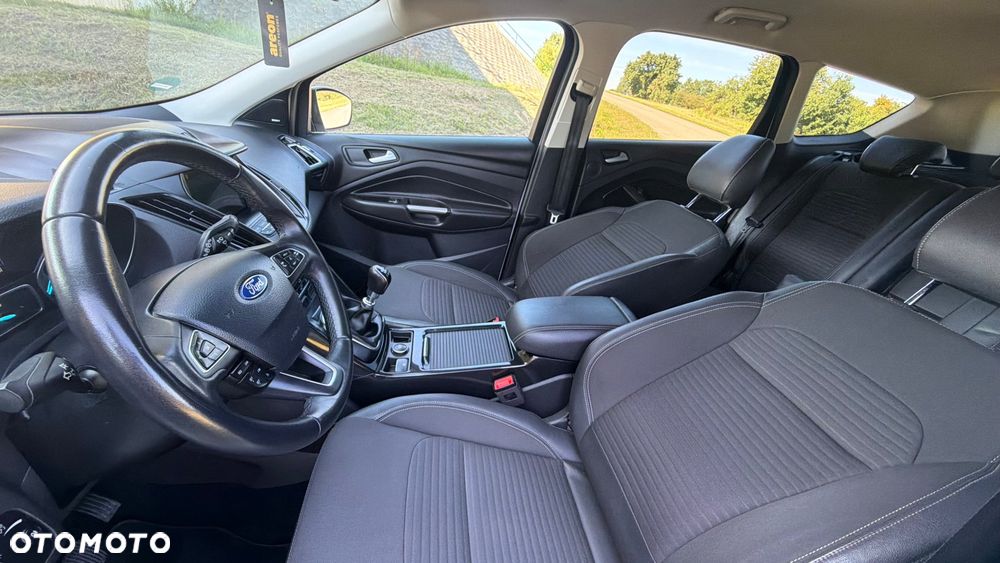 Ford Kuga 2.0 TDCi 2x4 Black & Silver - 17