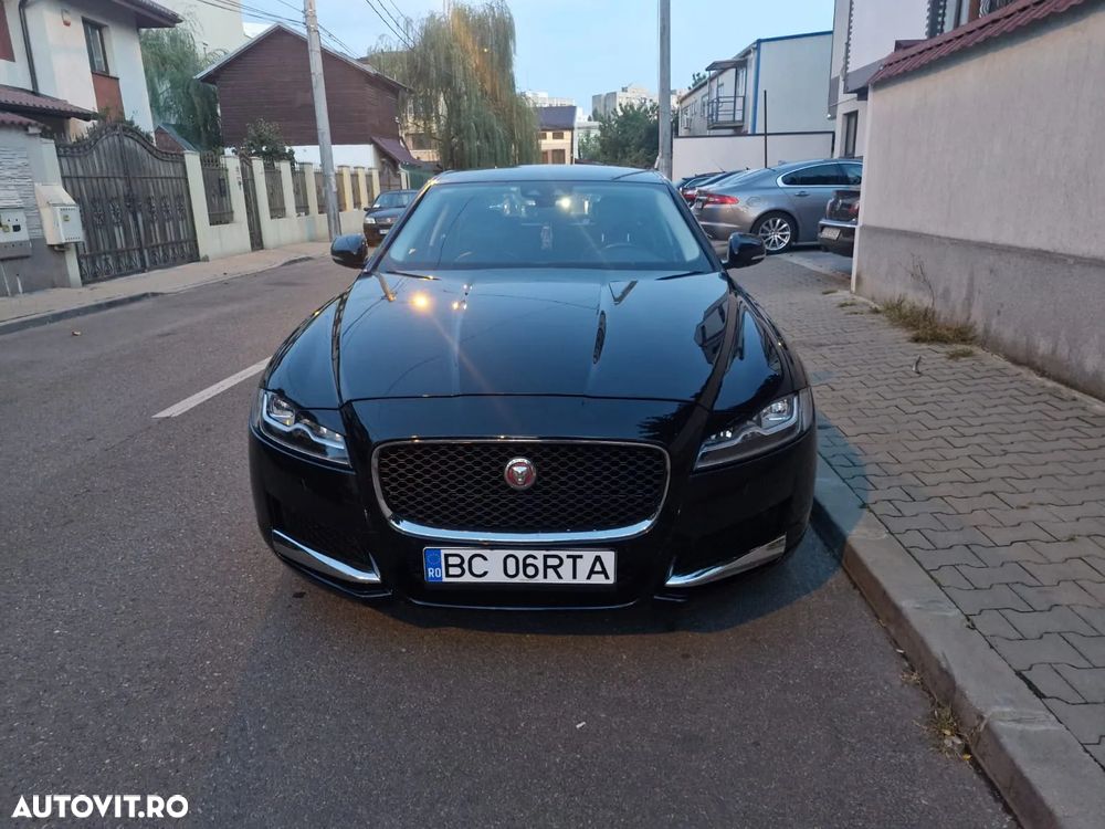 Jaguar XF 20d AWD Prestige - 3