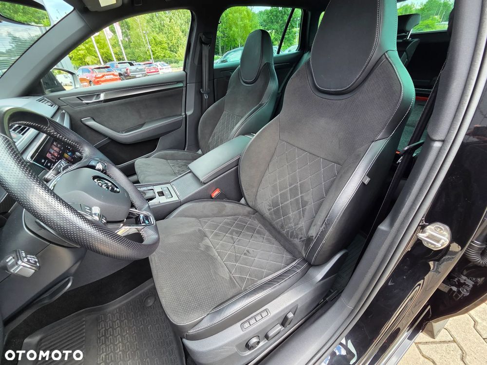 Skoda Superb 2.0 TDI SCR Sportline DSG - 29