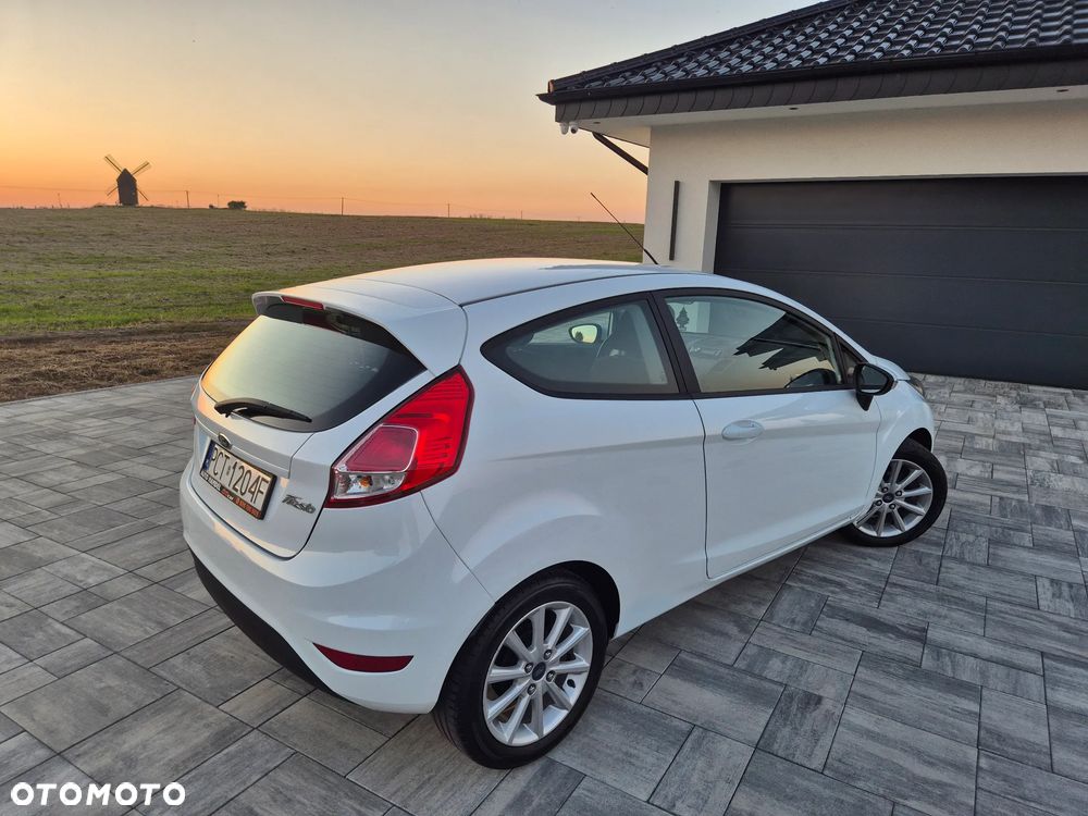 Ford Fiesta 1.25 Celebration - 17