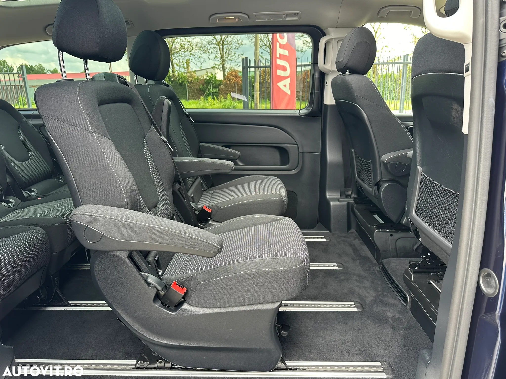 Mercedes-Benz V 250 d Combi Lung 190 CP RWD 9AT Exclusive - 14