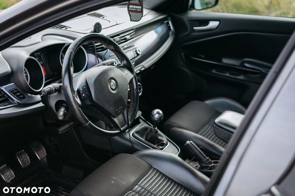 Alfa Romeo Giulietta - 8