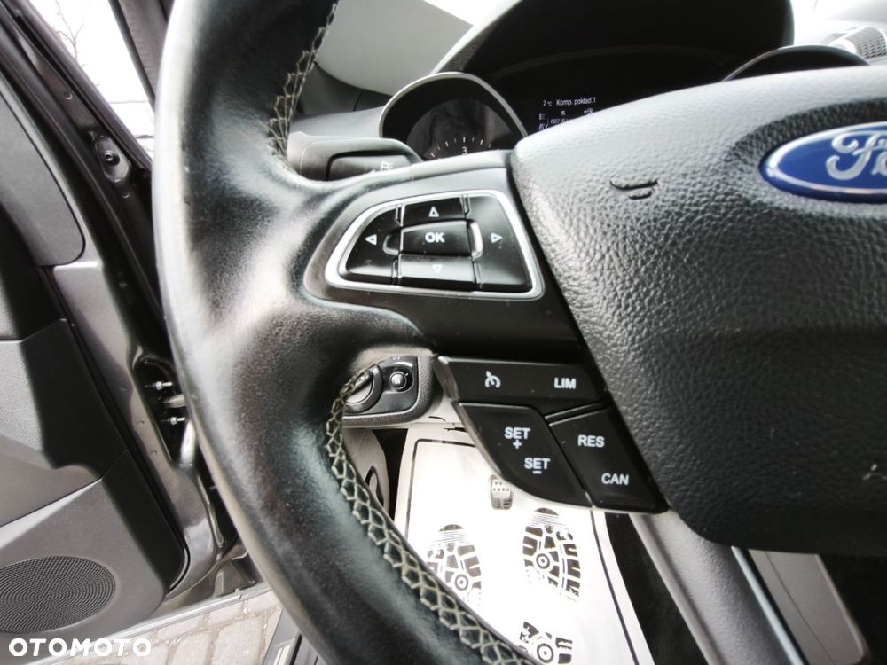 Ford Kuga - 14
