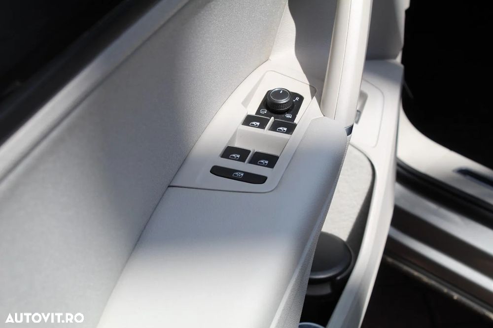 Volkswagen Tiguan 2.0 TDI 4Mot DSG Comfortline - 17