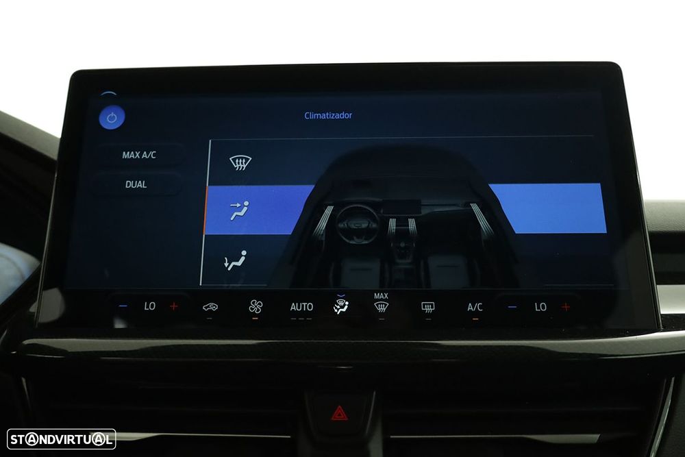 Ford Focus 1.0 EcoBoost MHEV ST-Line X - 12