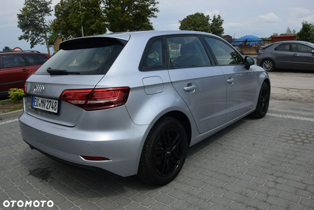 Audi A3 Sportback 1.0 TFSI design - 13
