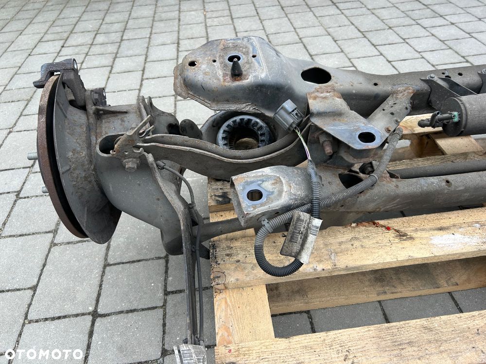 Volvo v40  II 2012- belka kompletna tył tylną tylnego zawieszenia sanki - 7