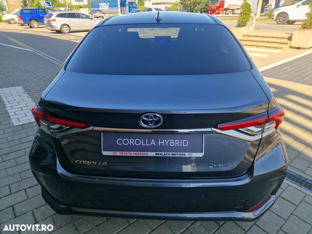 Toyota Corolla 1.8 HSD Dynamic - 8