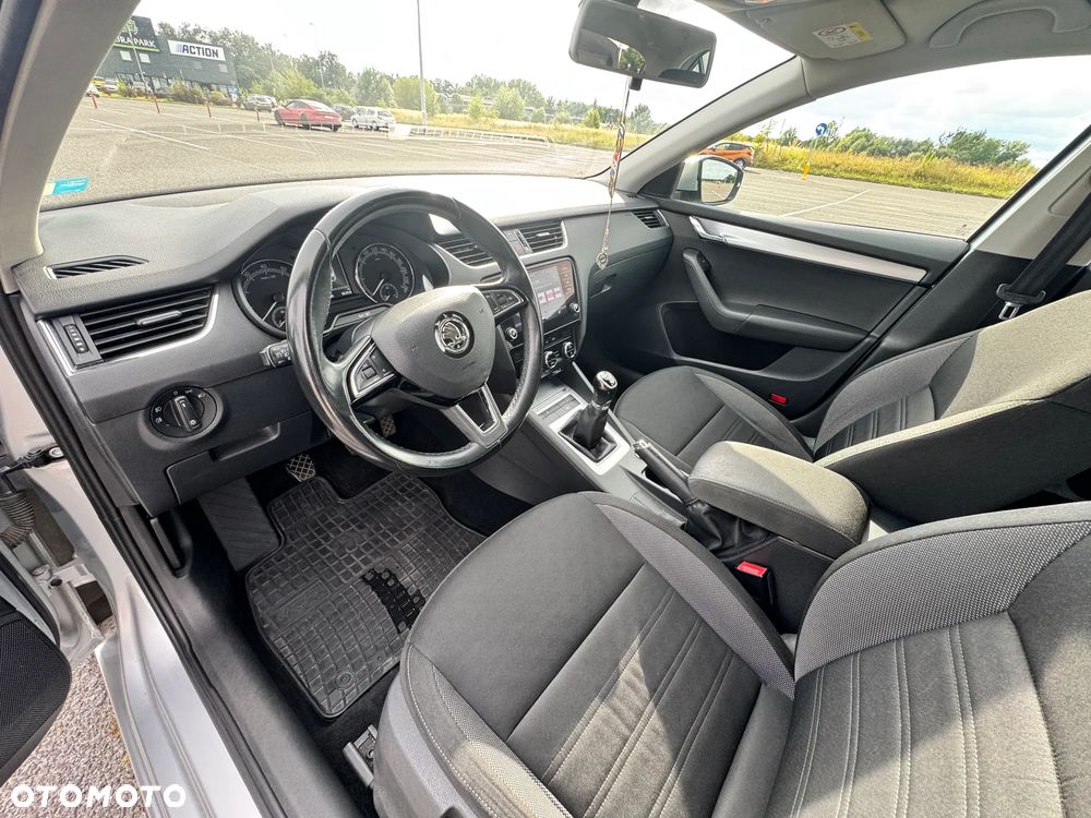 Skoda Octavia 1.5 TSI ACT Ambition - 11