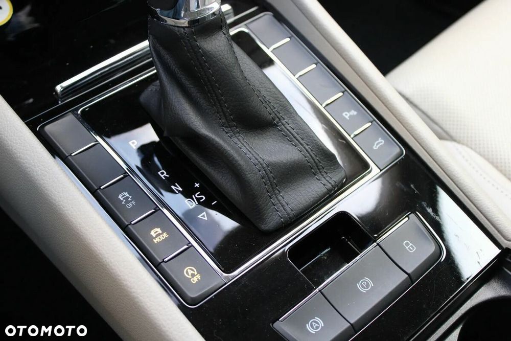 Skoda Superb 2.0 TSI 4x4 L&K DSG - 30