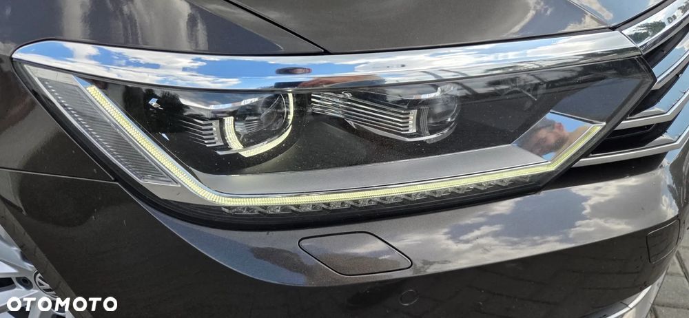Volkswagen Passat Variant 2.0 TDI BMT Highline - 22