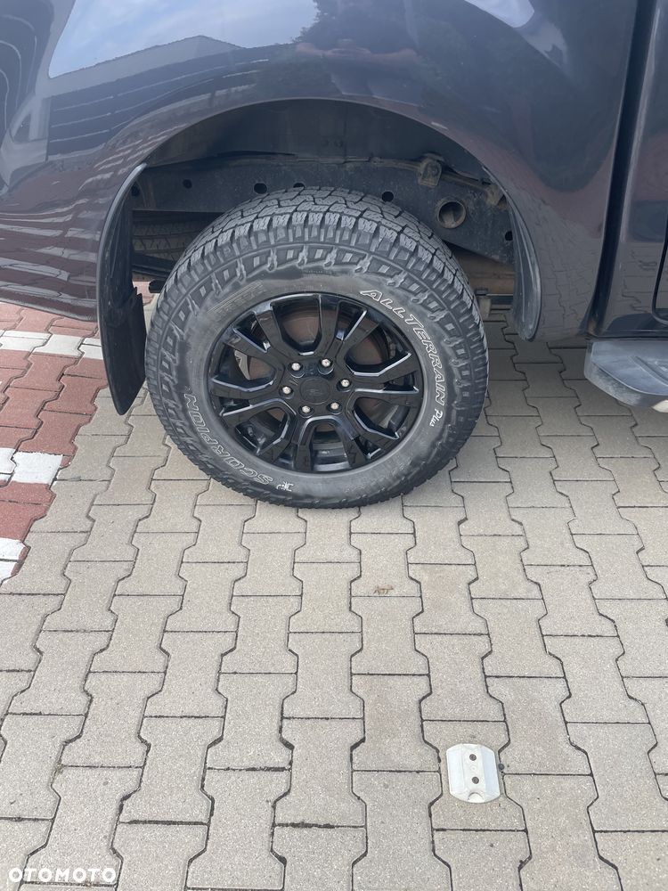 Ford Ranger ver-2-0-ecoblue-4x4-dc-wildtrak - 4