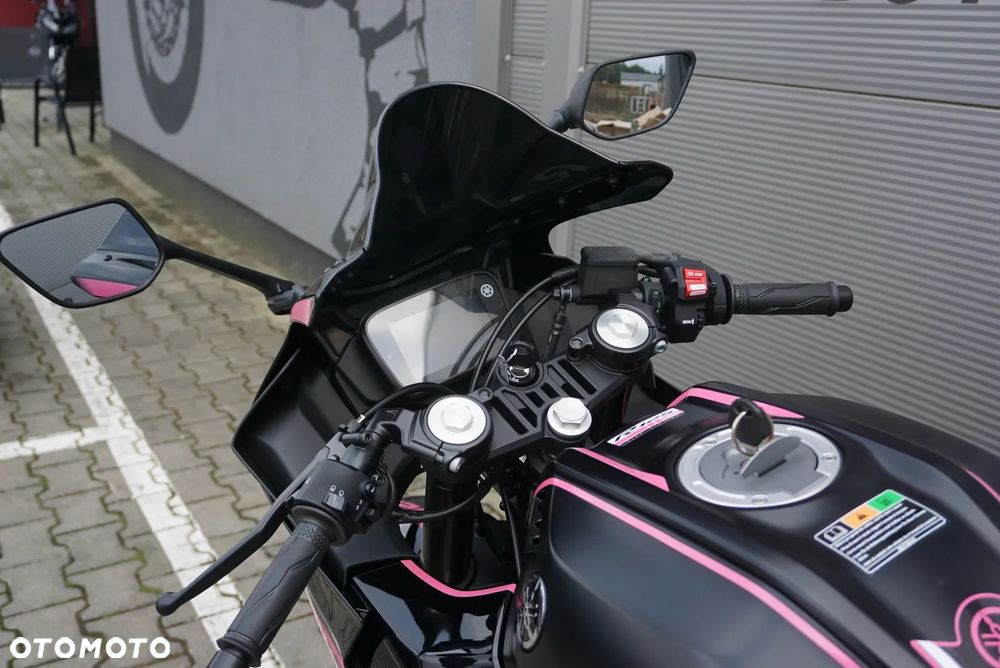 Yamaha YZF - 16