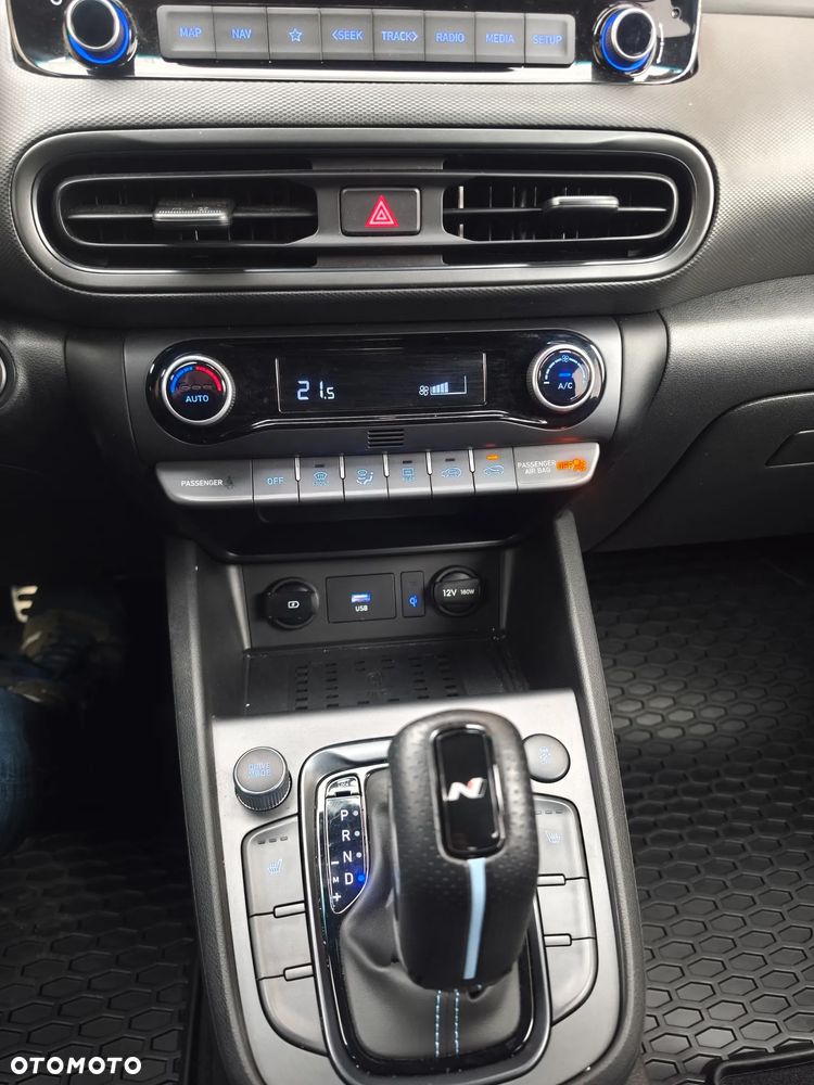 Hyundai Kona - 17