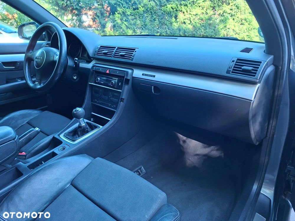 Audi A4 Avant 1.8 T quattro - 12