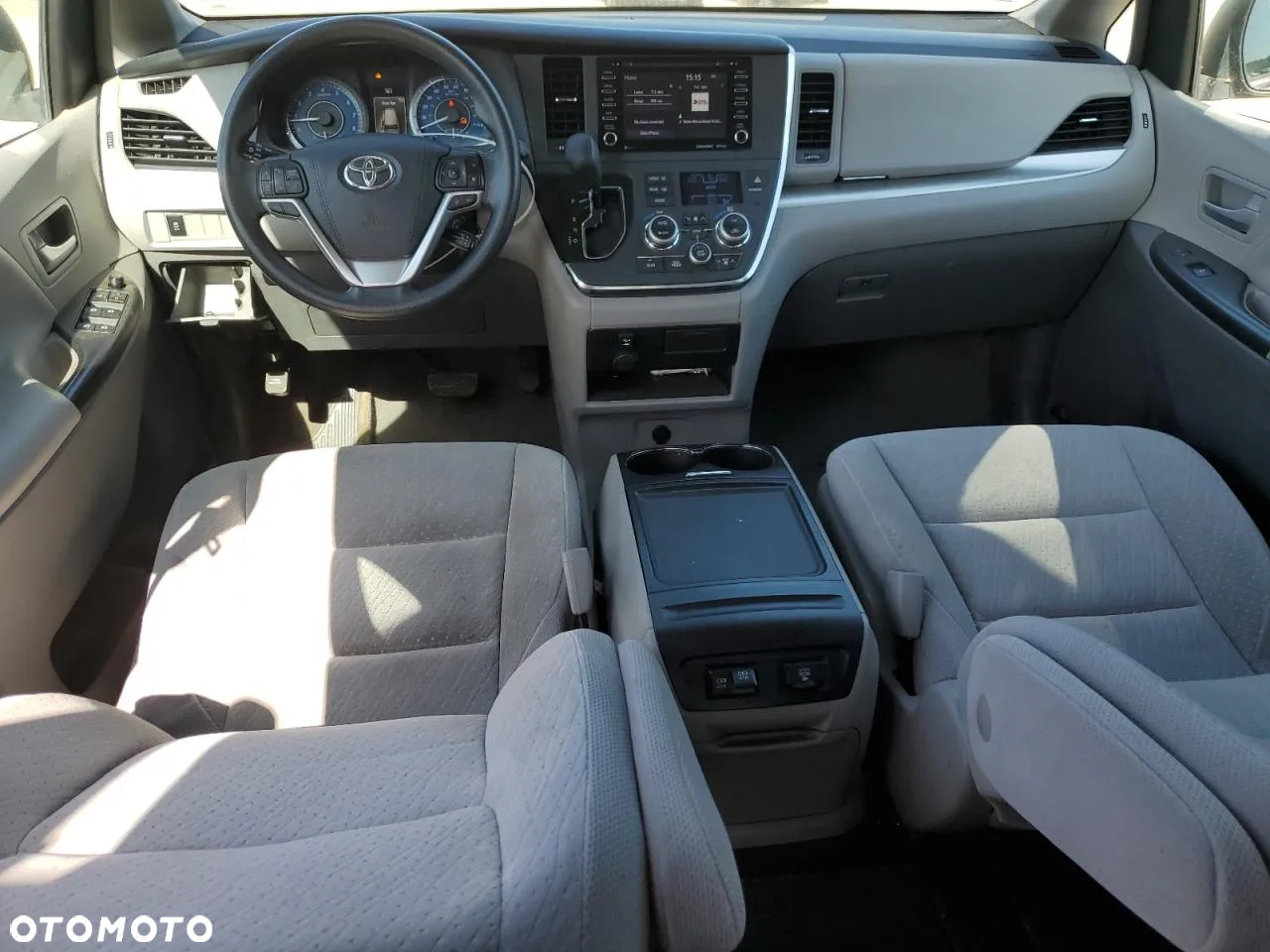 Toyota Sienna 3.5 V6 LE AWD - 10