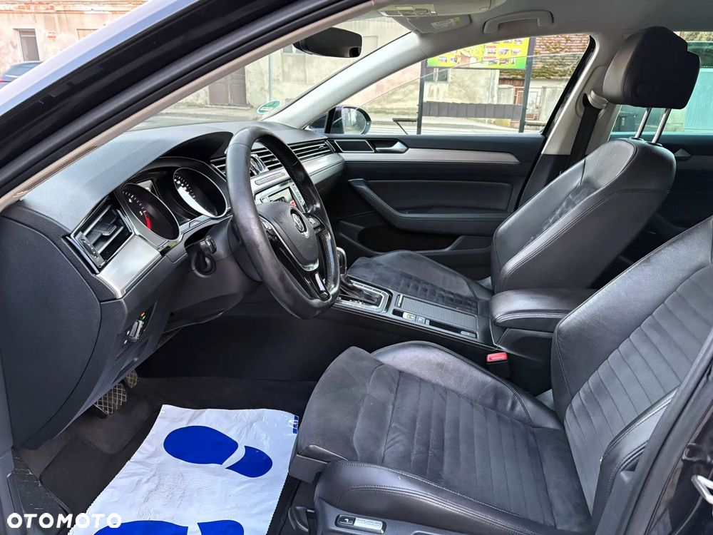 Volkswagen Passat 2.0 TDI SCR (BlueMotion Tech) 4Mot DSG Highline - 9