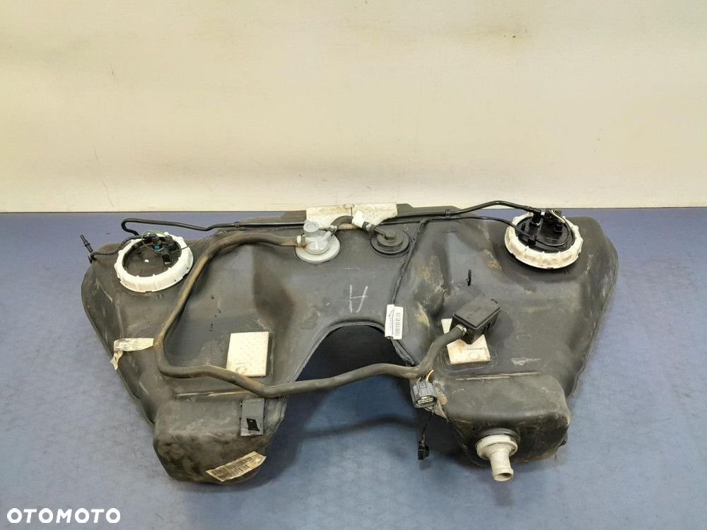 JAGUAR XF X250 2.7 TD ZBIORNIK BAK POMPA PALIWA - 1