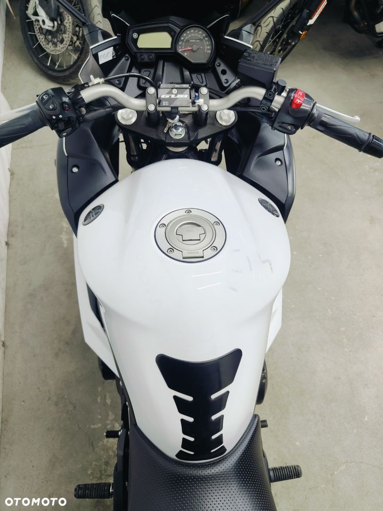 Yamaha XJ - 16