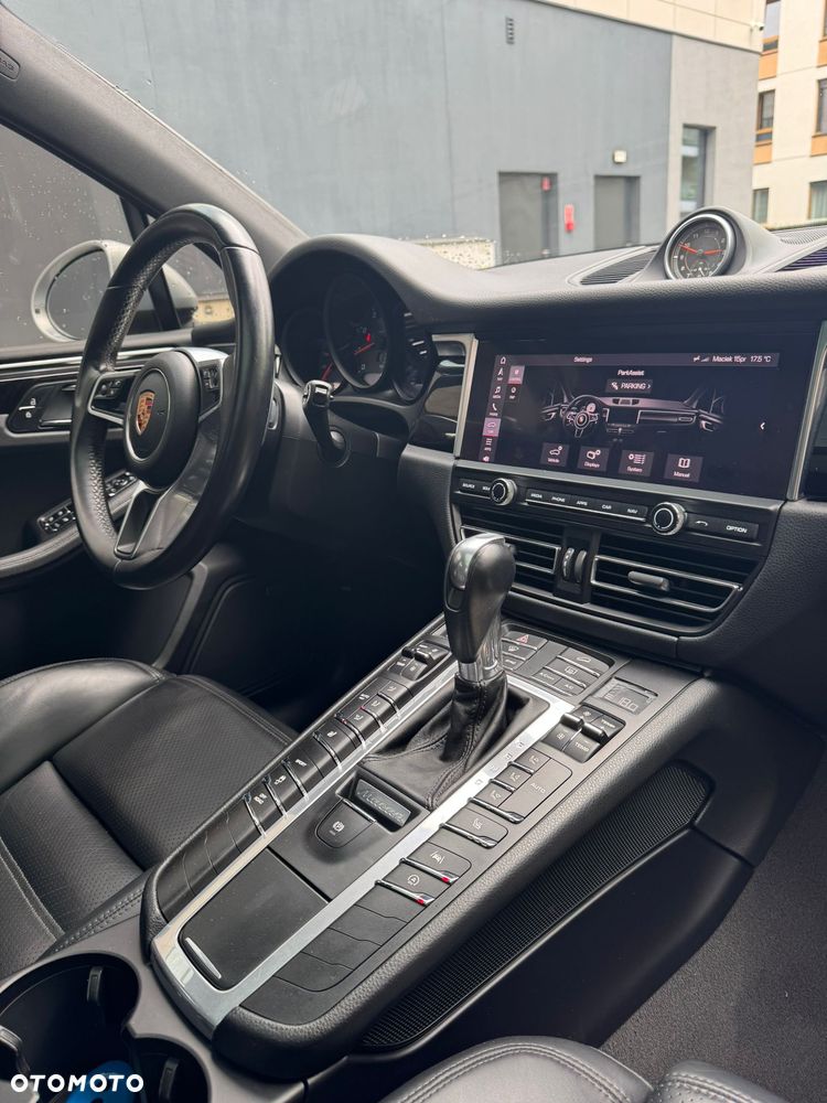 Porsche Macan Standard - 23