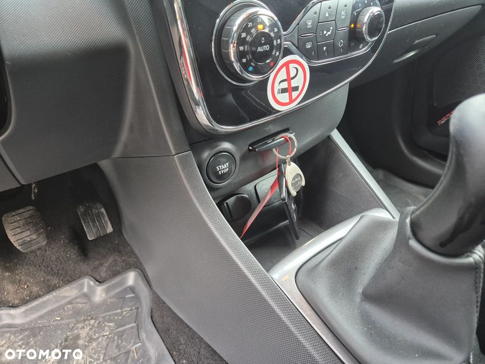 Renault Clio 1.2 16V 75 Experience - 16