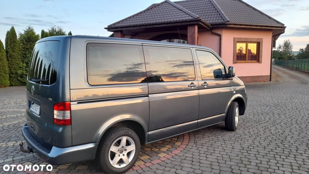Volkswagen Transporter Caravelle Lang Trendline - 19