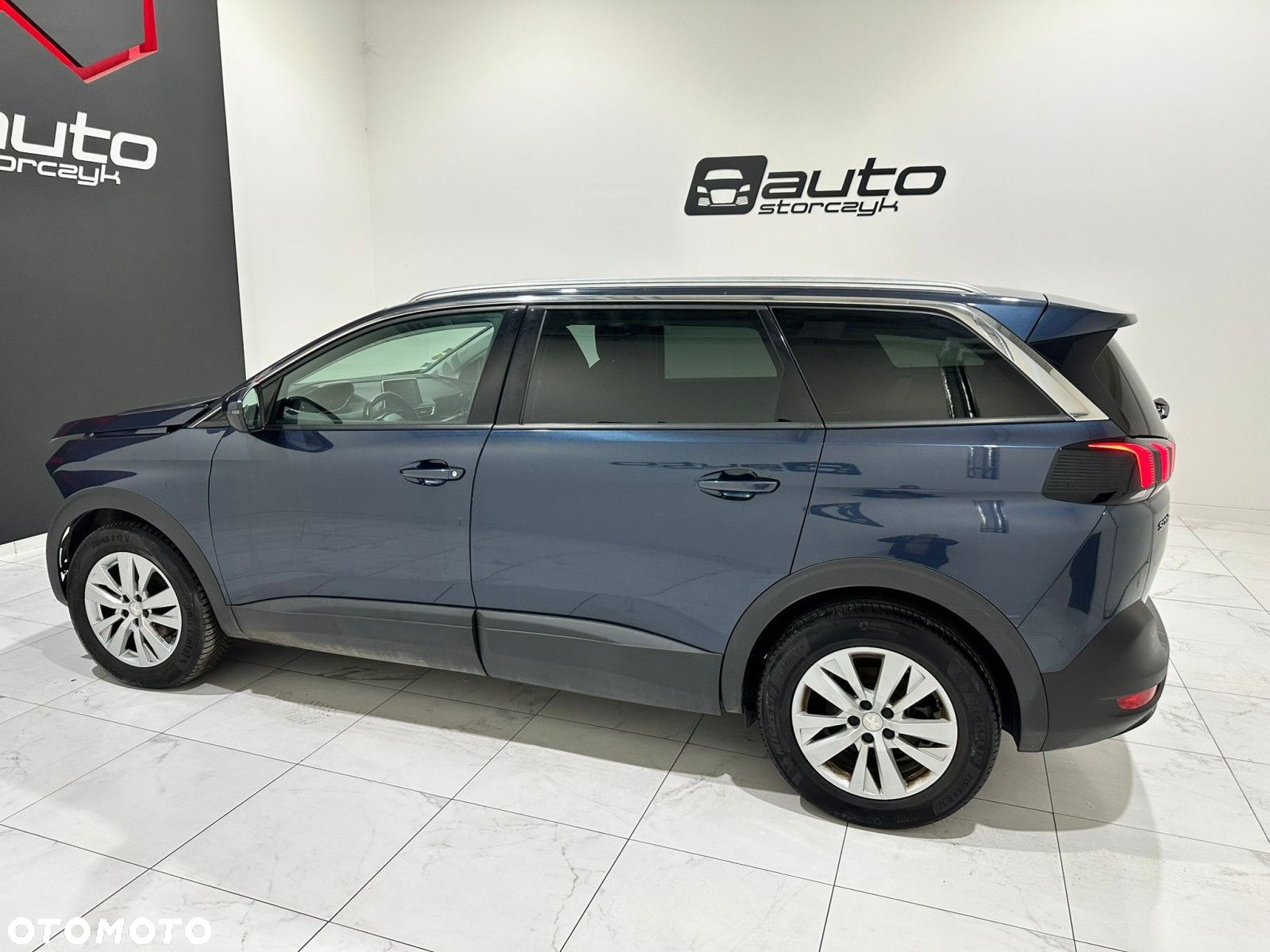 Peugeot 5008 - 9