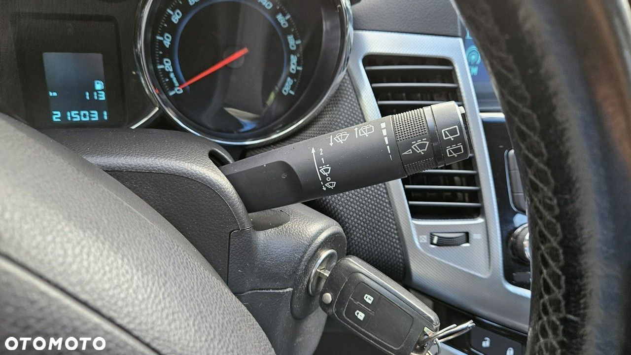 Chevrolet Cruze 1.8 LT - 31