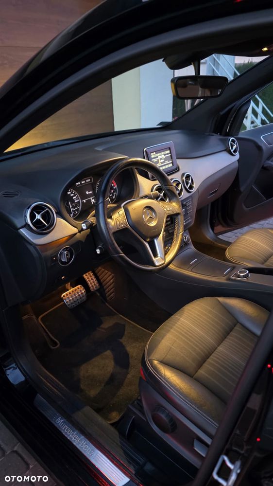 Mercedes-Benz Klasa B 180 CDI 7G-DCT - 21