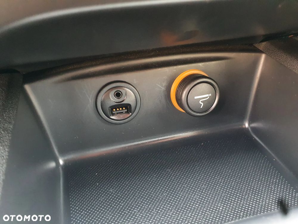 Citroën DS4 PureTech 130 Stop&Start SoChic - 21