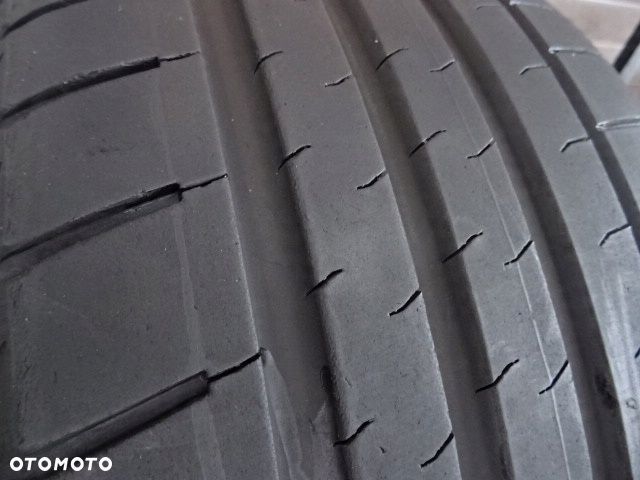 235/40/ZR18 95Y Bridgestone Potenza Sport - 4