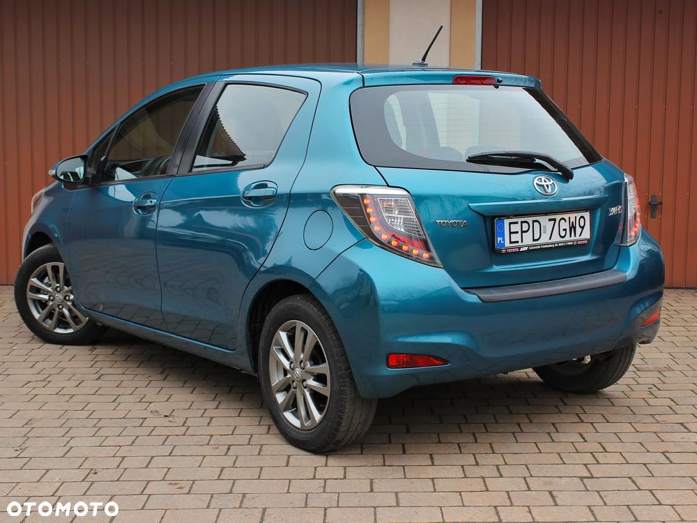Toyota Yaris 1.33 VVT-i Executive - 16