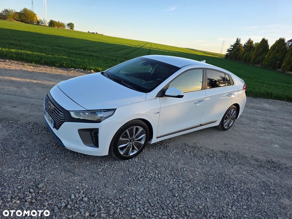 Hyundai IONIQ 1.6 GDI Premium - 4