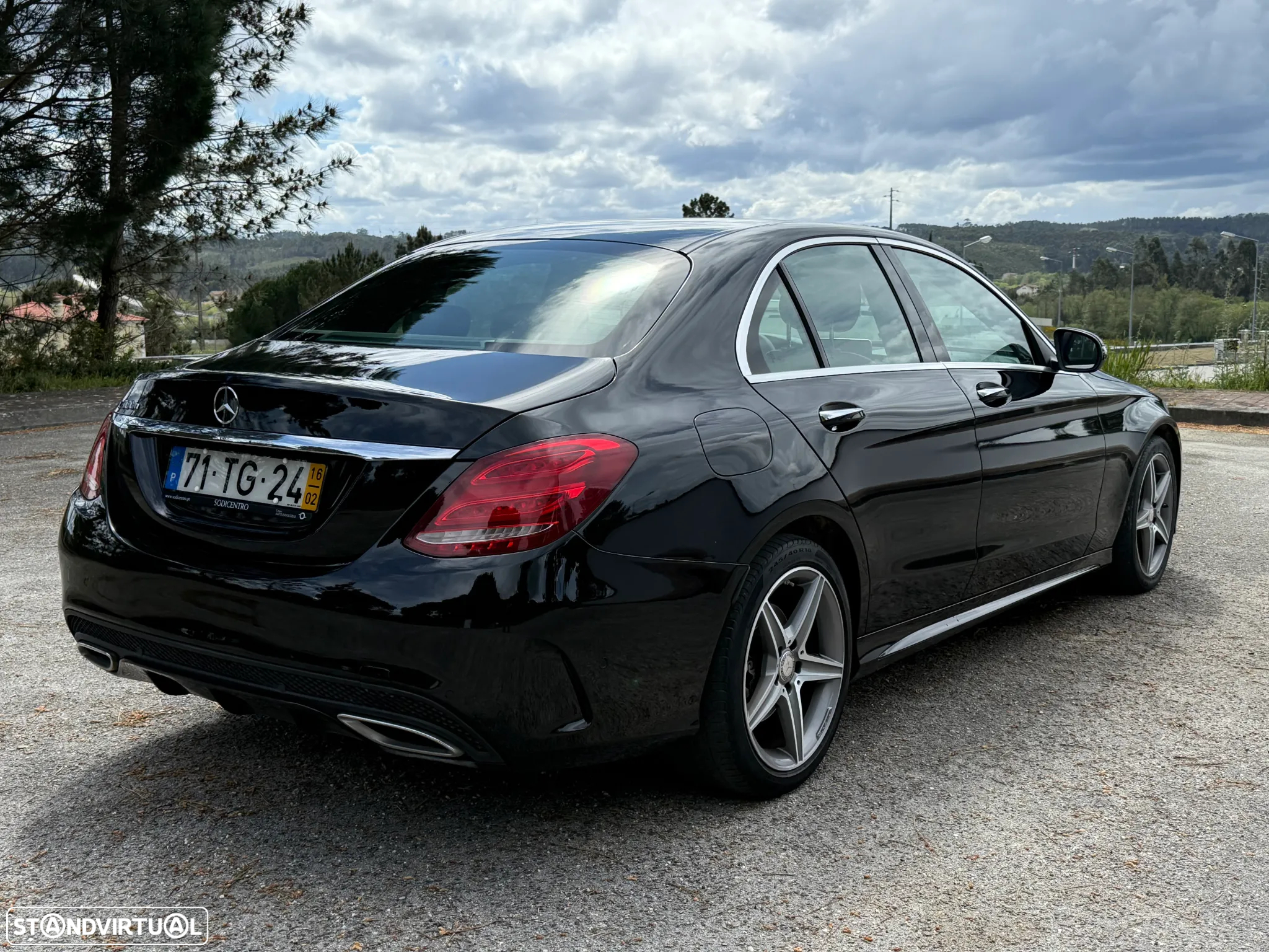 Mercedes-Benz C 300 h AMG Line - 9