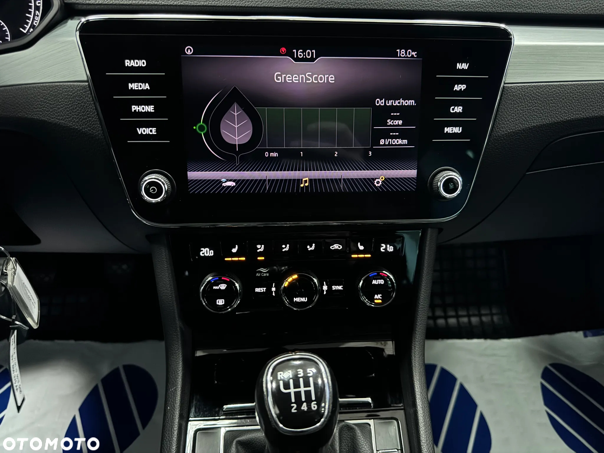 Skoda Superb 1.5 TSI Ambition - 26