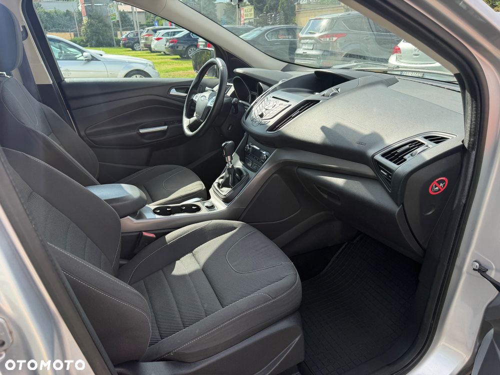 Ford Kuga 2.0 TDCi 4x2 Cool & Connect - 24