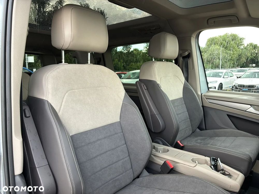Volkswagen Multivan - 14