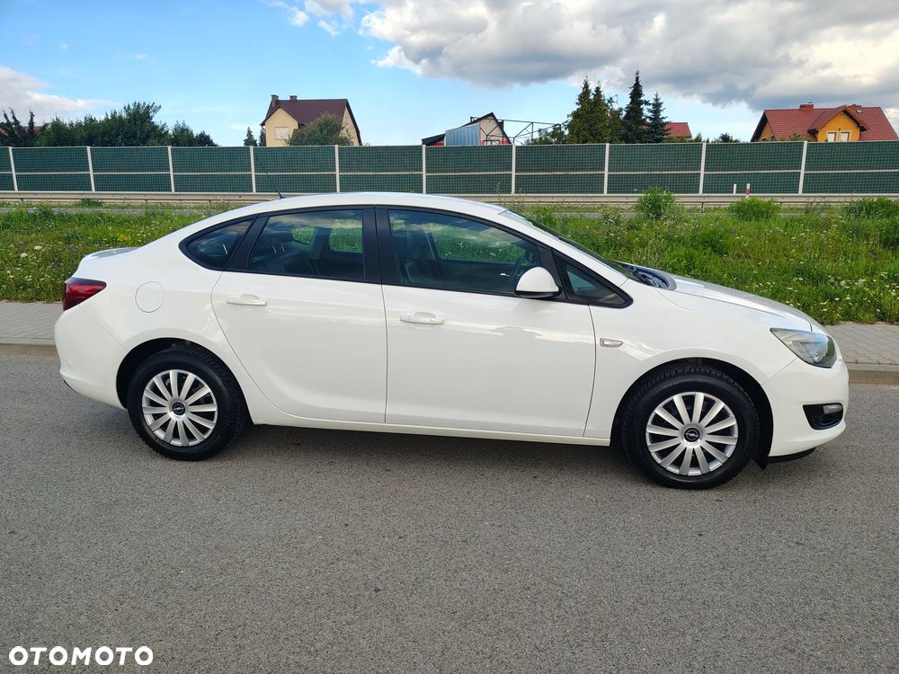 Opel Astra IV 1.4 T Active EU6 - 27
