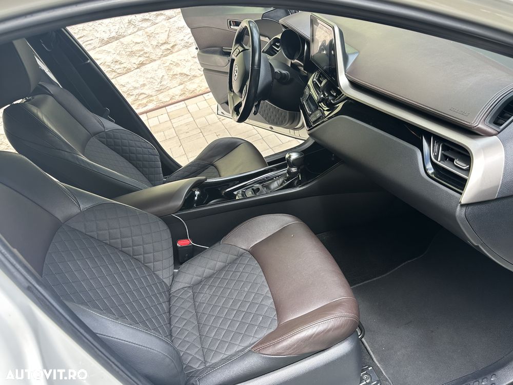 Toyota C-HR - 15