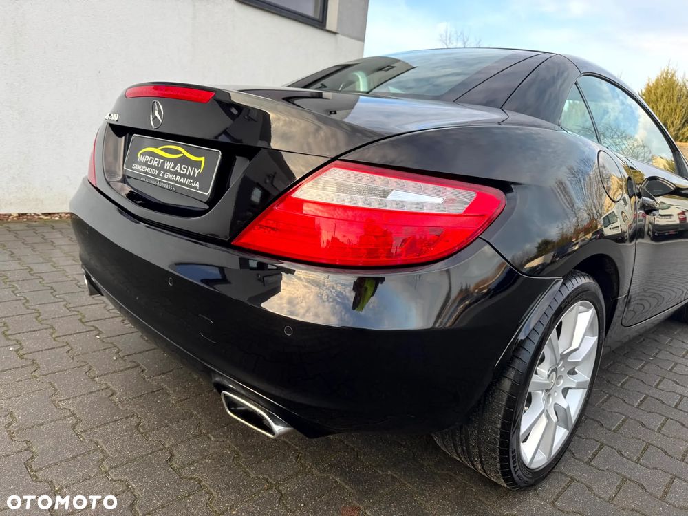 Mercedes-Benz SLK 200 (BlueEFFICIENCY) 7G-TRONIC - 39