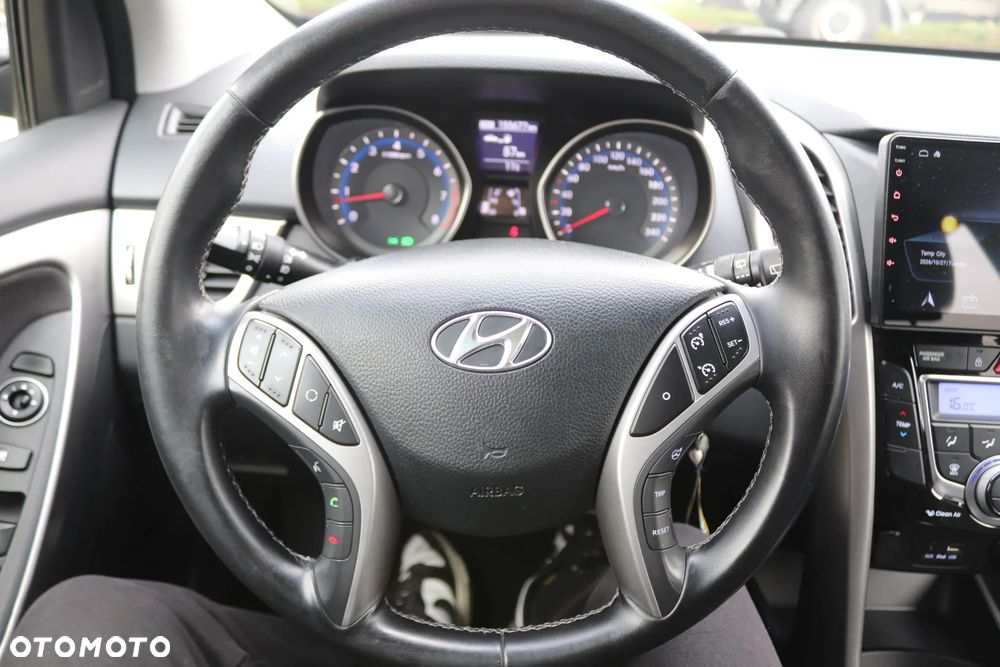 Hyundai i30 1.4 Intro Edition - 34