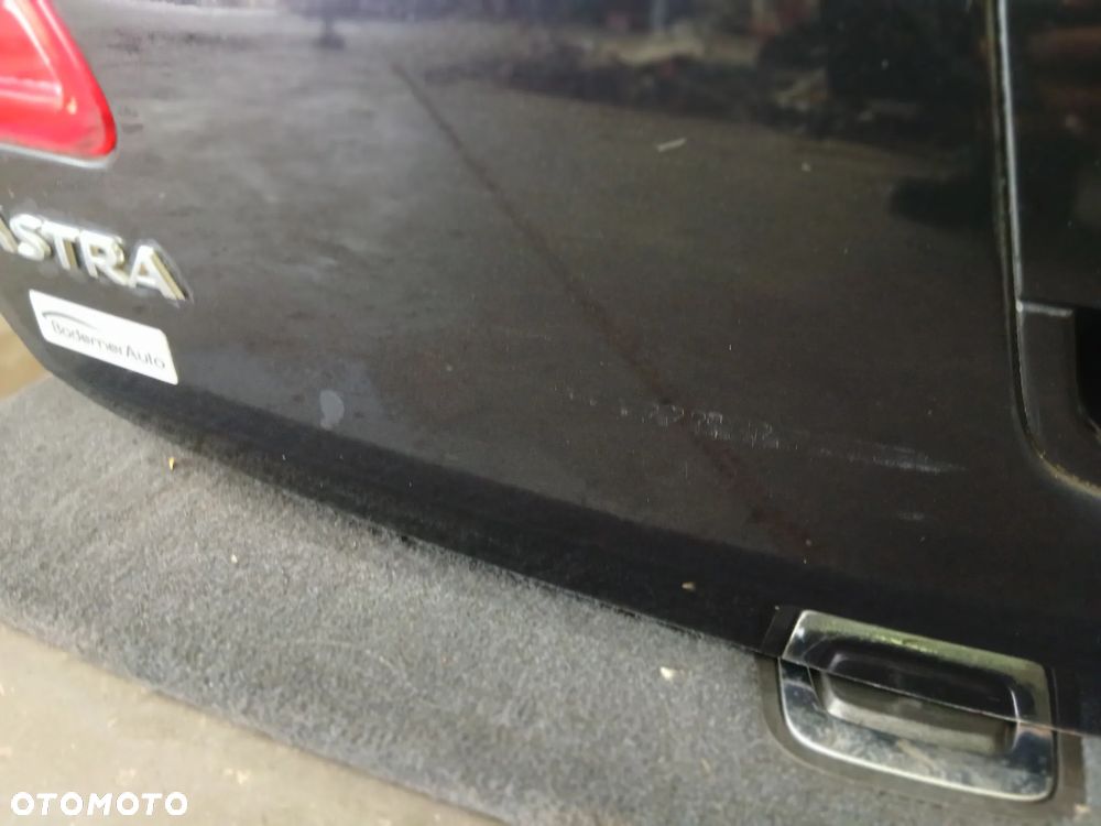 Opel Astra J IV Klapa Bagażnika Tył Tylna Kolor Z22C Czarna - 4