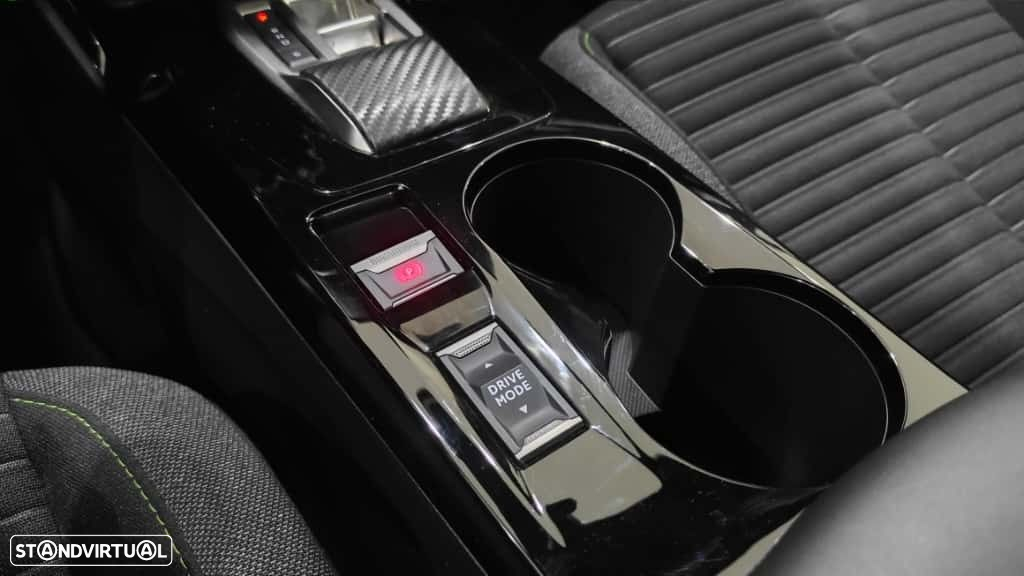 Peugeot e-2008 54 kWh Allure - 38