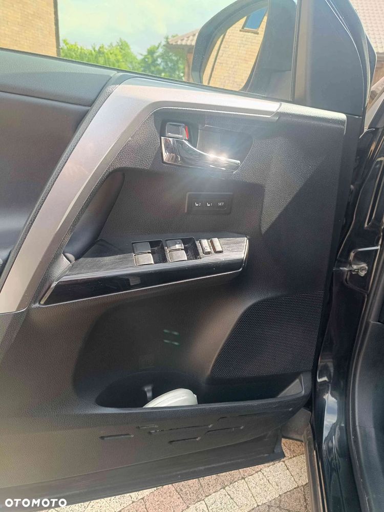 Toyota RAV4 Hybrid Selection 4x4 - 6