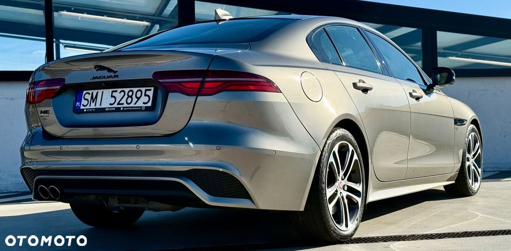 Jaguar XE D200 R-Dynamic HSE - 13