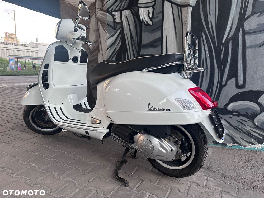 Vespa GTS - 3