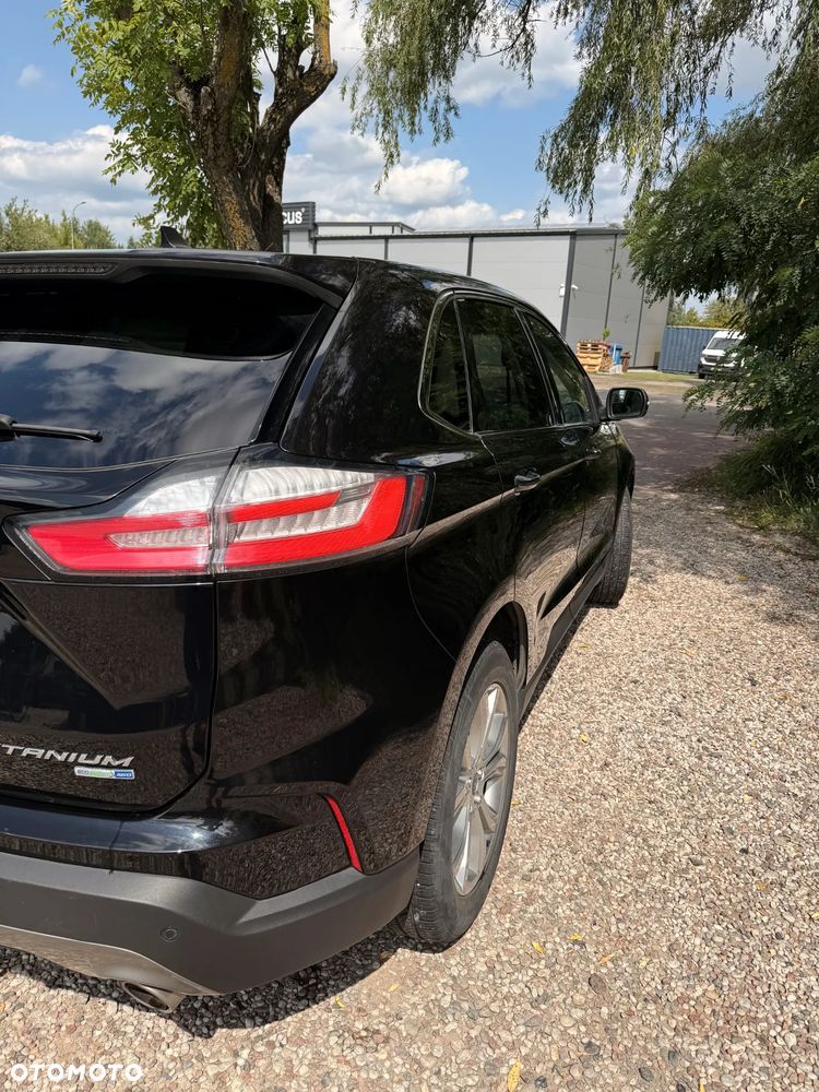 Ford Edge - 10