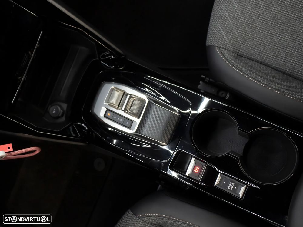 Peugeot 2008 1.2 Hybrid Allure e-DCS6 - 35